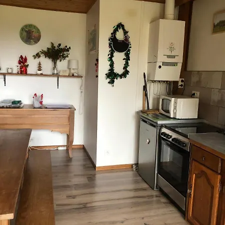 Les Lauzes Du Mas Holiday home Marchastel (Cantal)